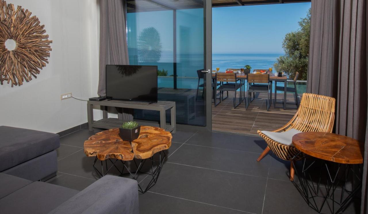 Brand New Villa Lefka With Private Pool At Platies Plateies 外观 照片